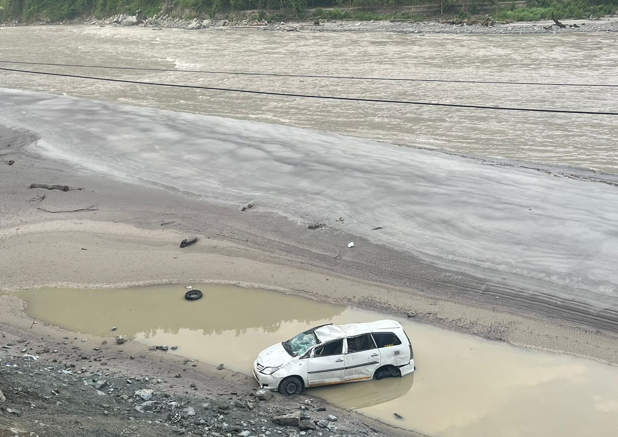 Tragedy Strikes as Vehicle Bound for Gangtok Plunges Into Teesta River